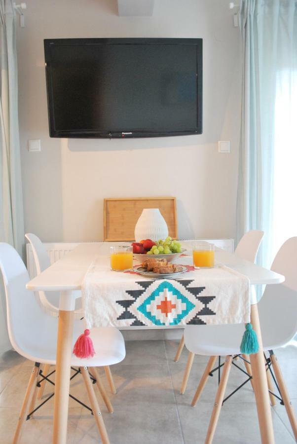 Cornelia Apartment PalaiónTsiflíkion エクステリア 写真