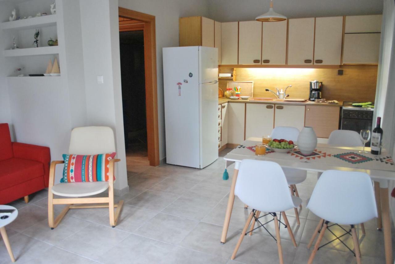 Cornelia Apartment PalaiónTsiflíkion エクステリア 写真